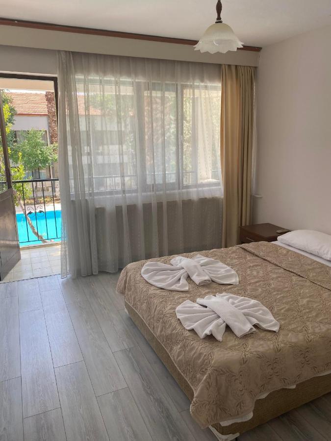 Artemis Yoeruek Otel Old Town Памуккале Екстериор снимка