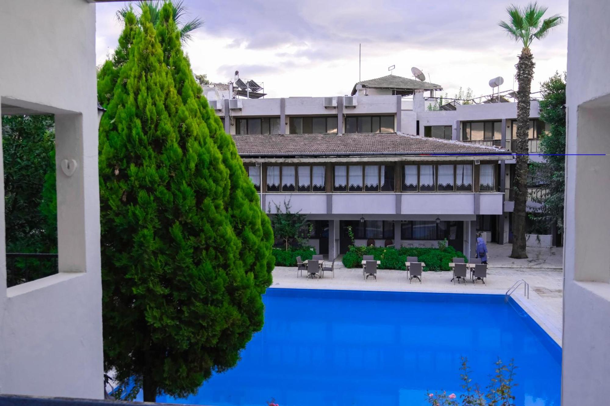 Artemis Yoeruek Otel Old Town Памуккале Екстериор снимка